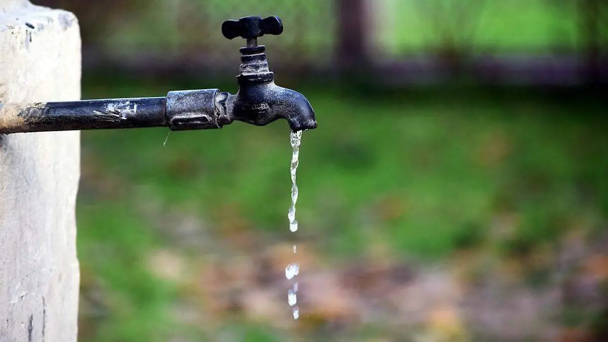 baja presión de agua